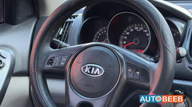 كيا فورتي 2010