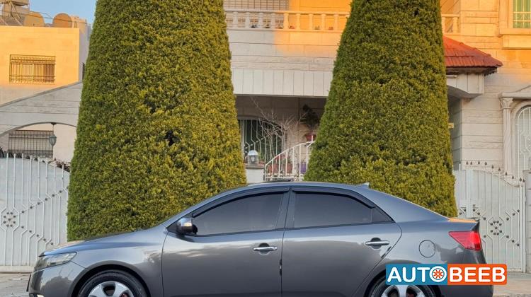 كيا فورتي 2010