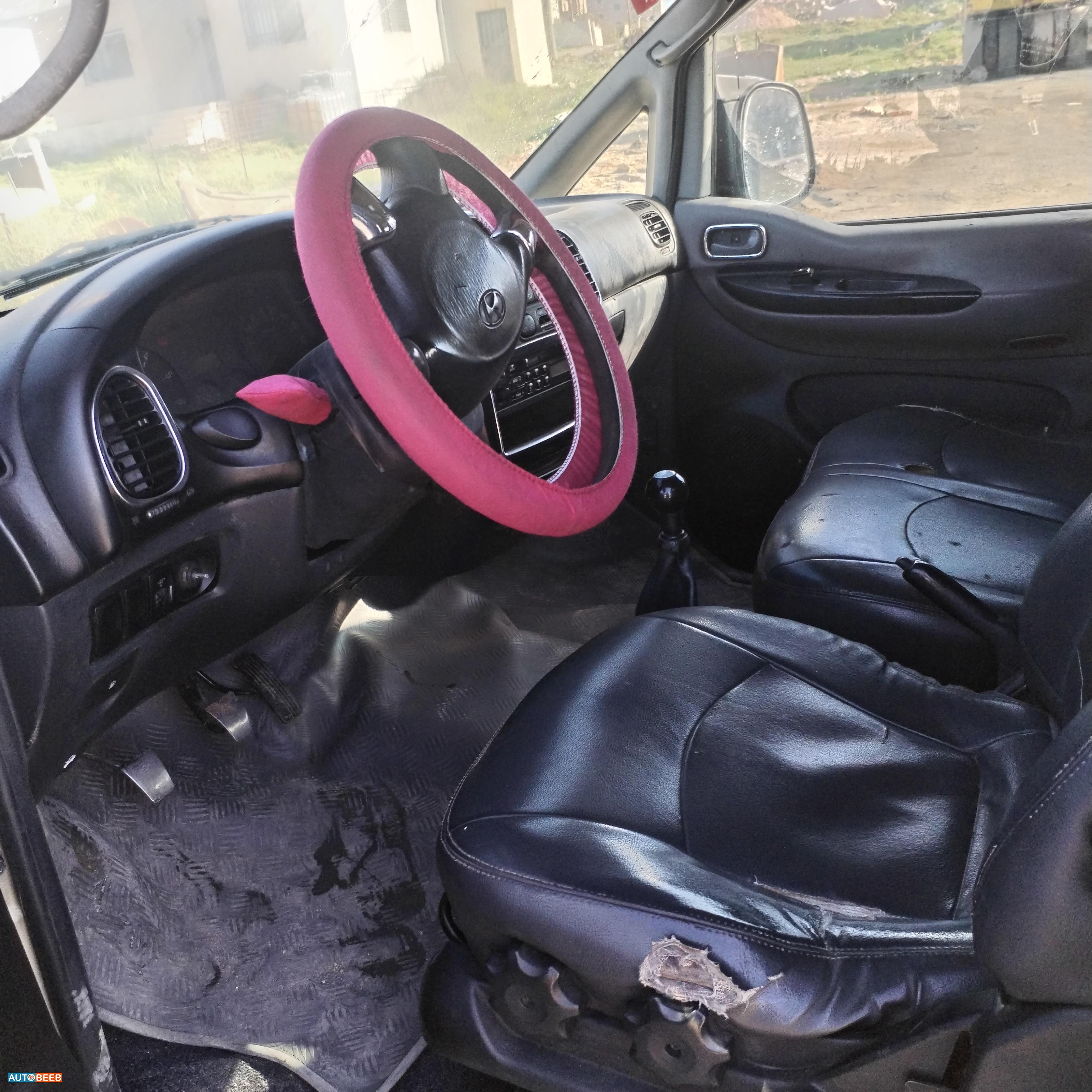 ميني باص هيونداي 2007