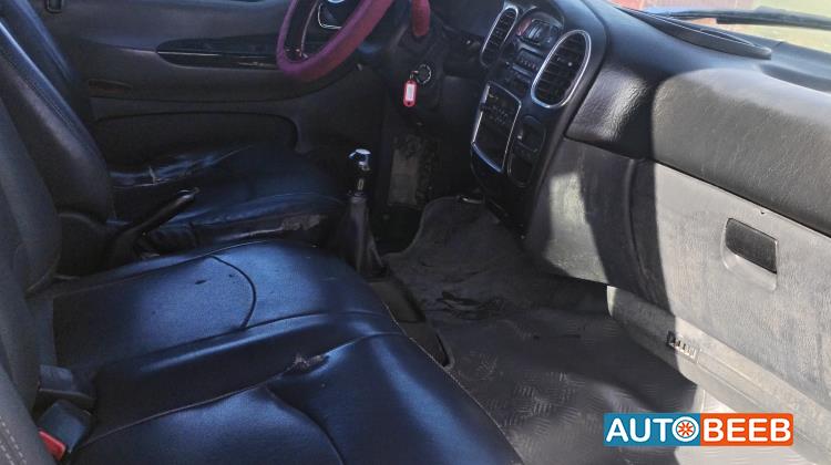 ميني باص هيونداي 2007