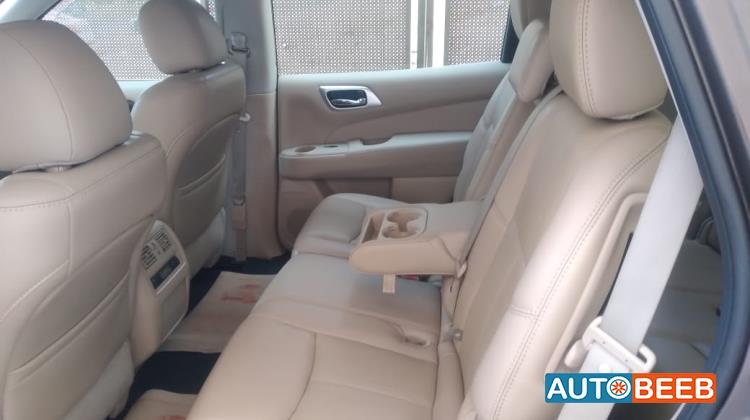 Nissan Pathfinder 2016