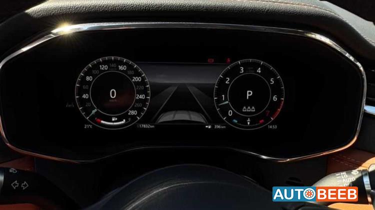 جاكوار E-Pace 2024