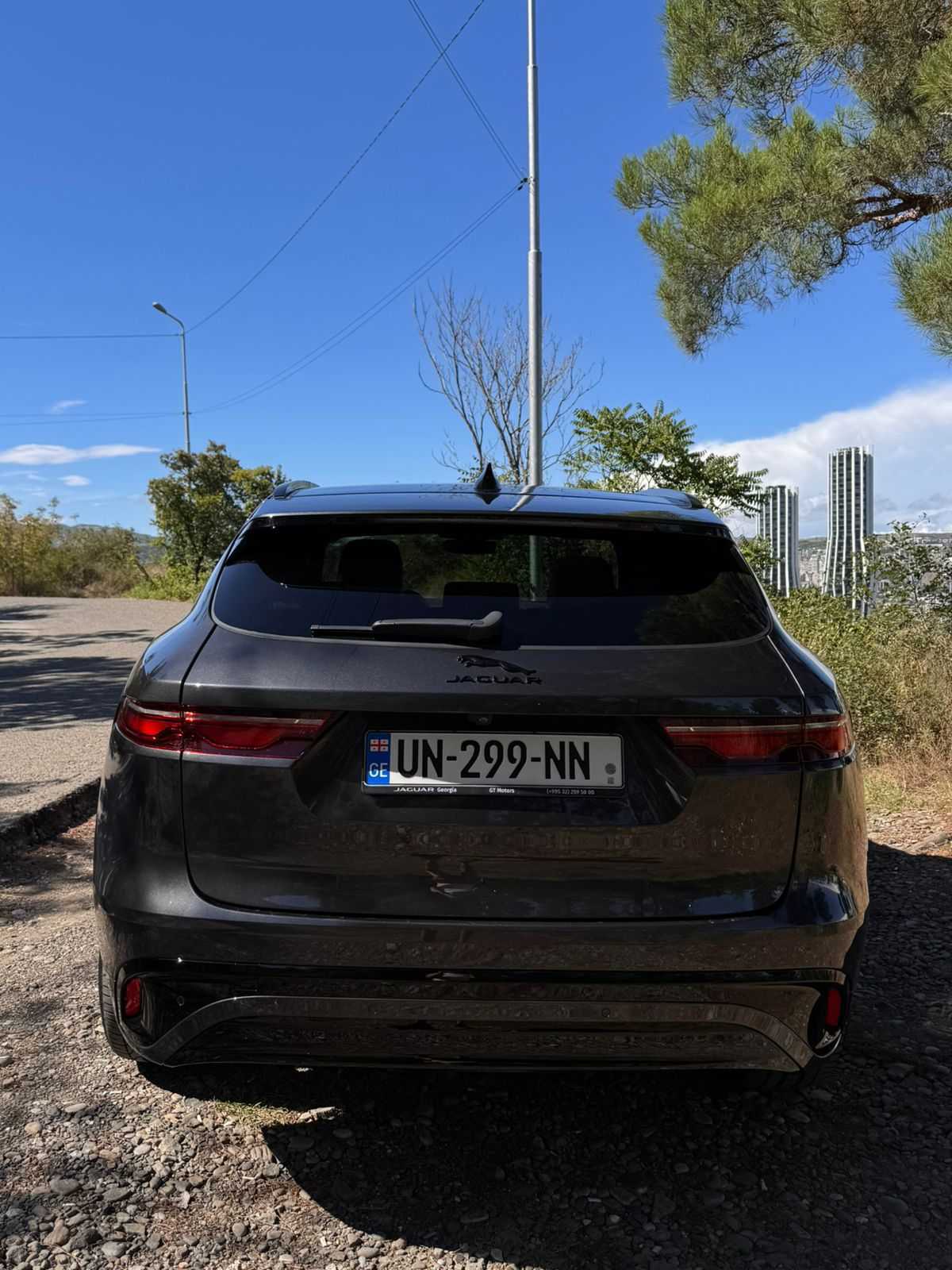 جاكوار E-Pace 2024