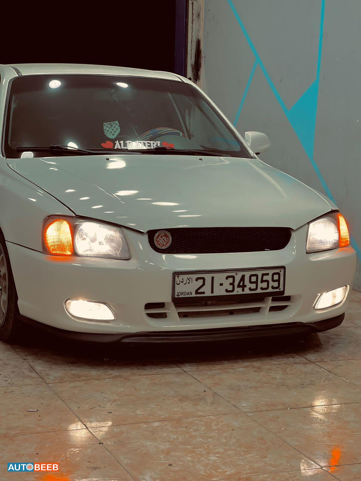 هيونداي فيرنا 2002