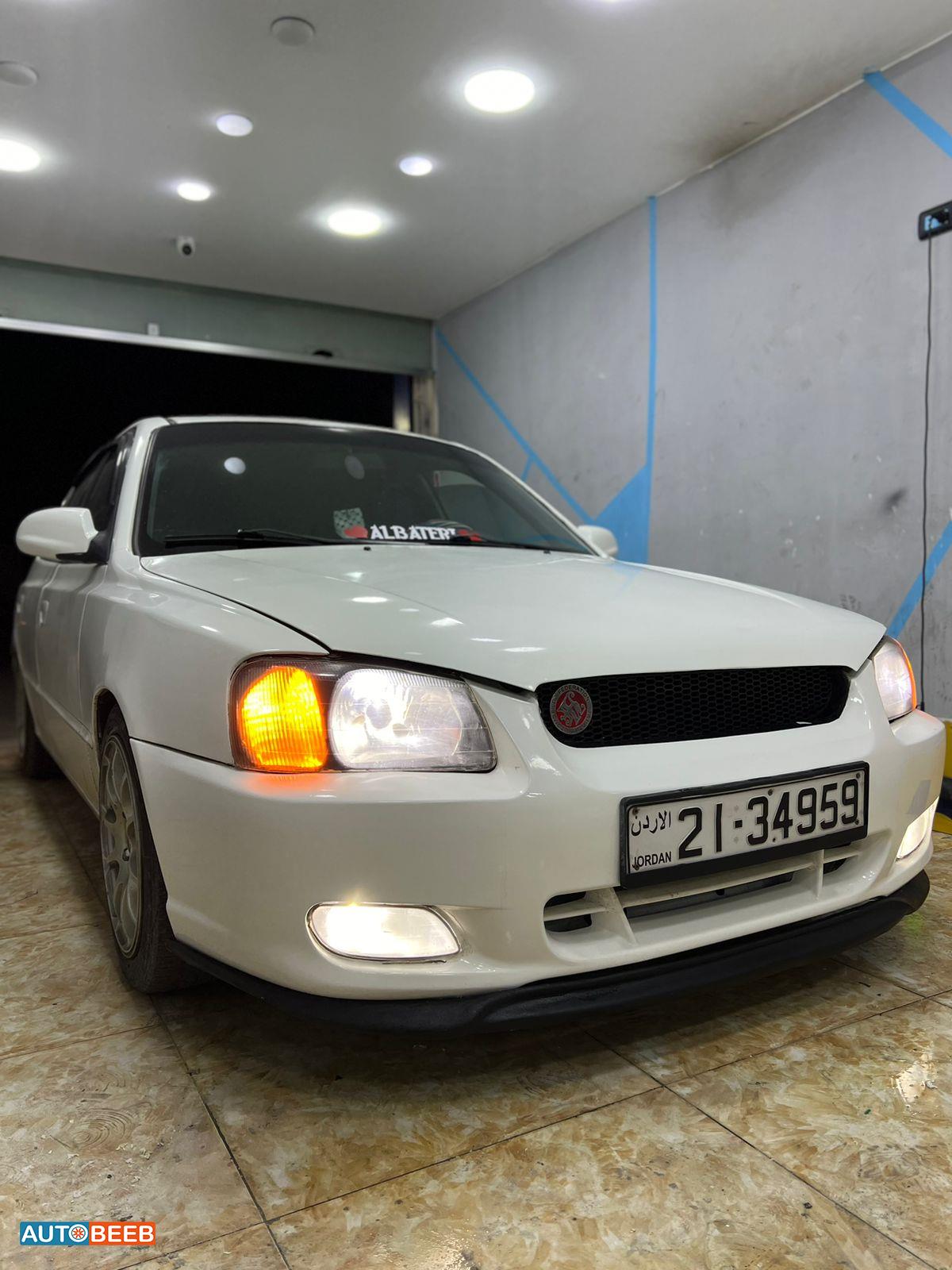 هيونداي فيرنا 2002