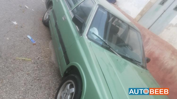 نيسان لوريل 1986