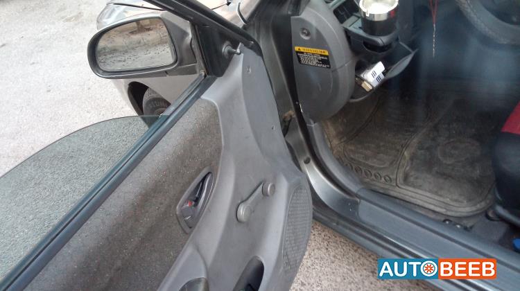 هيونداي اكسنت 2001