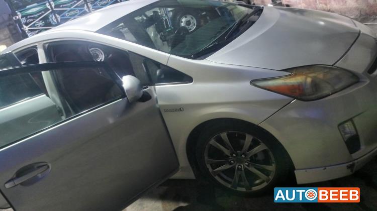 Toyota Prius 2011