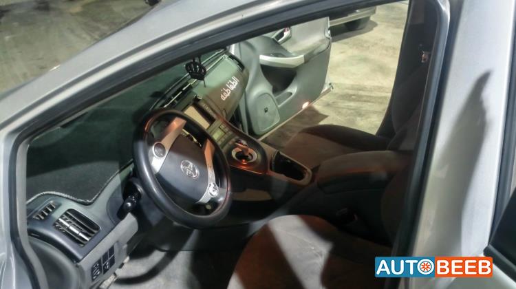 Toyota Prius 2011