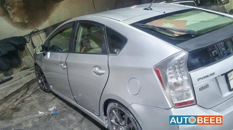 Toyota Prius 2011