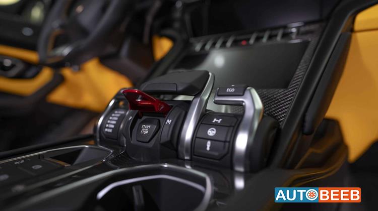 Lamborghini Urus 2024