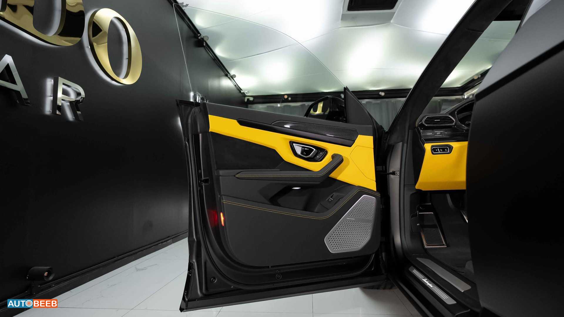 Lamborghini Urus 2024