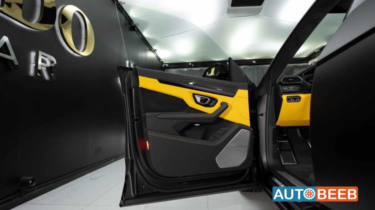 Lamborghini Urus 2024