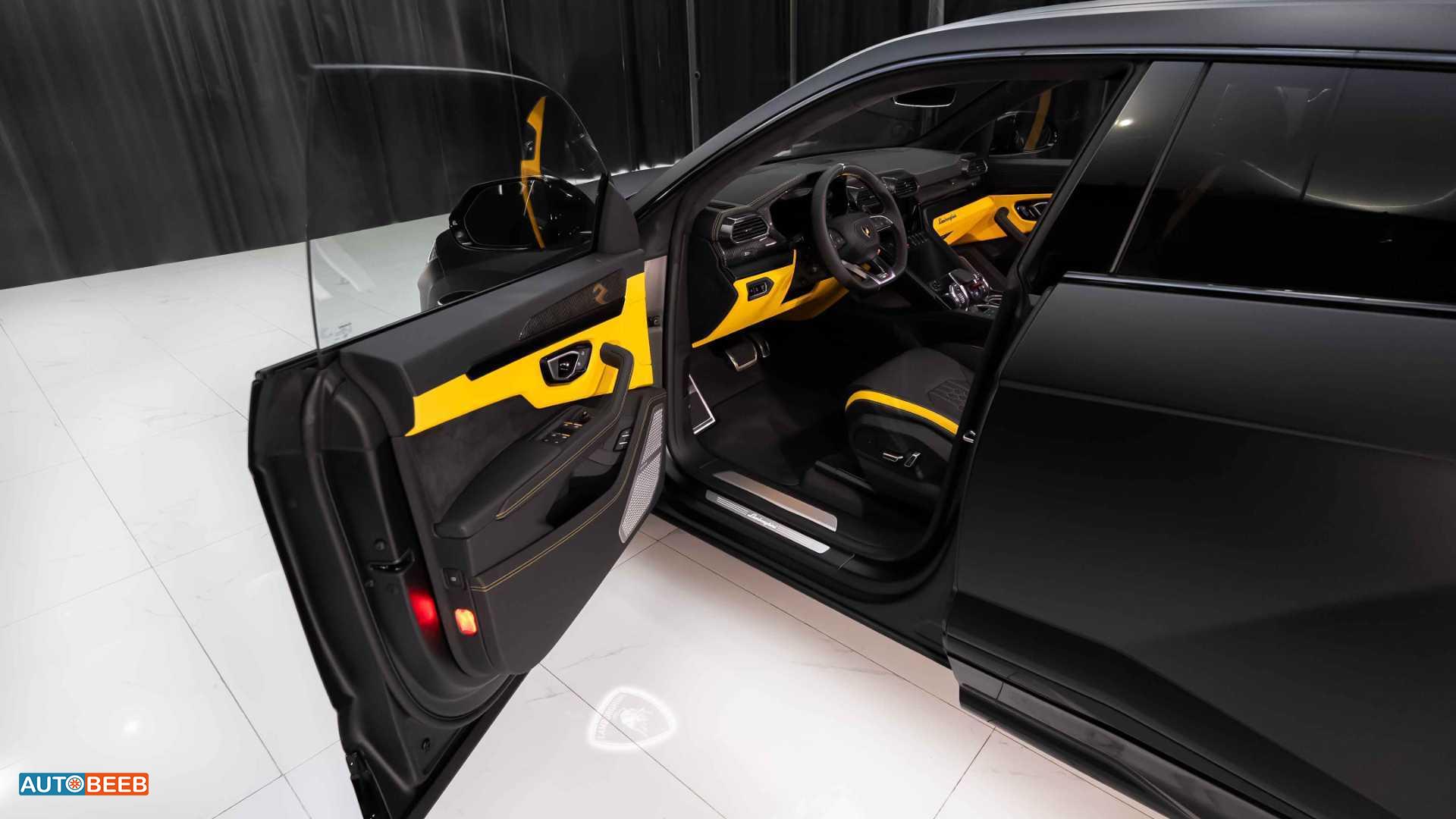 Lamborghini Urus 2024