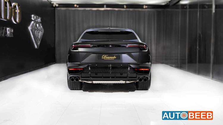 Lamborghini Urus 2024