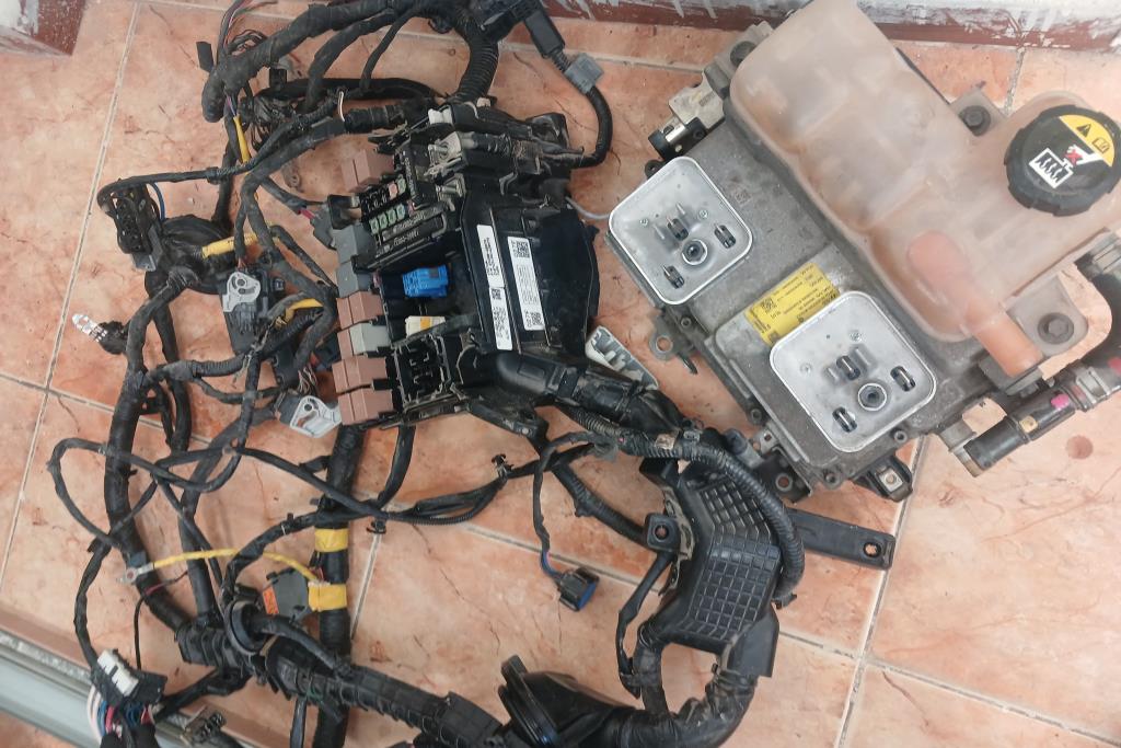 جدلة كهرباء للبوز وانفيرتر