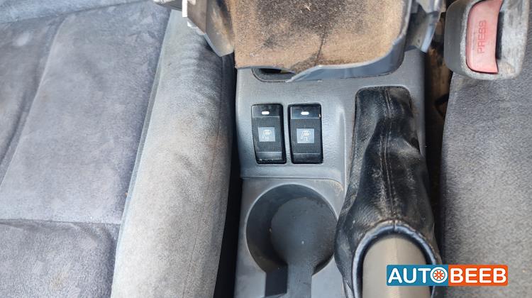 كيا سبكترا 2000