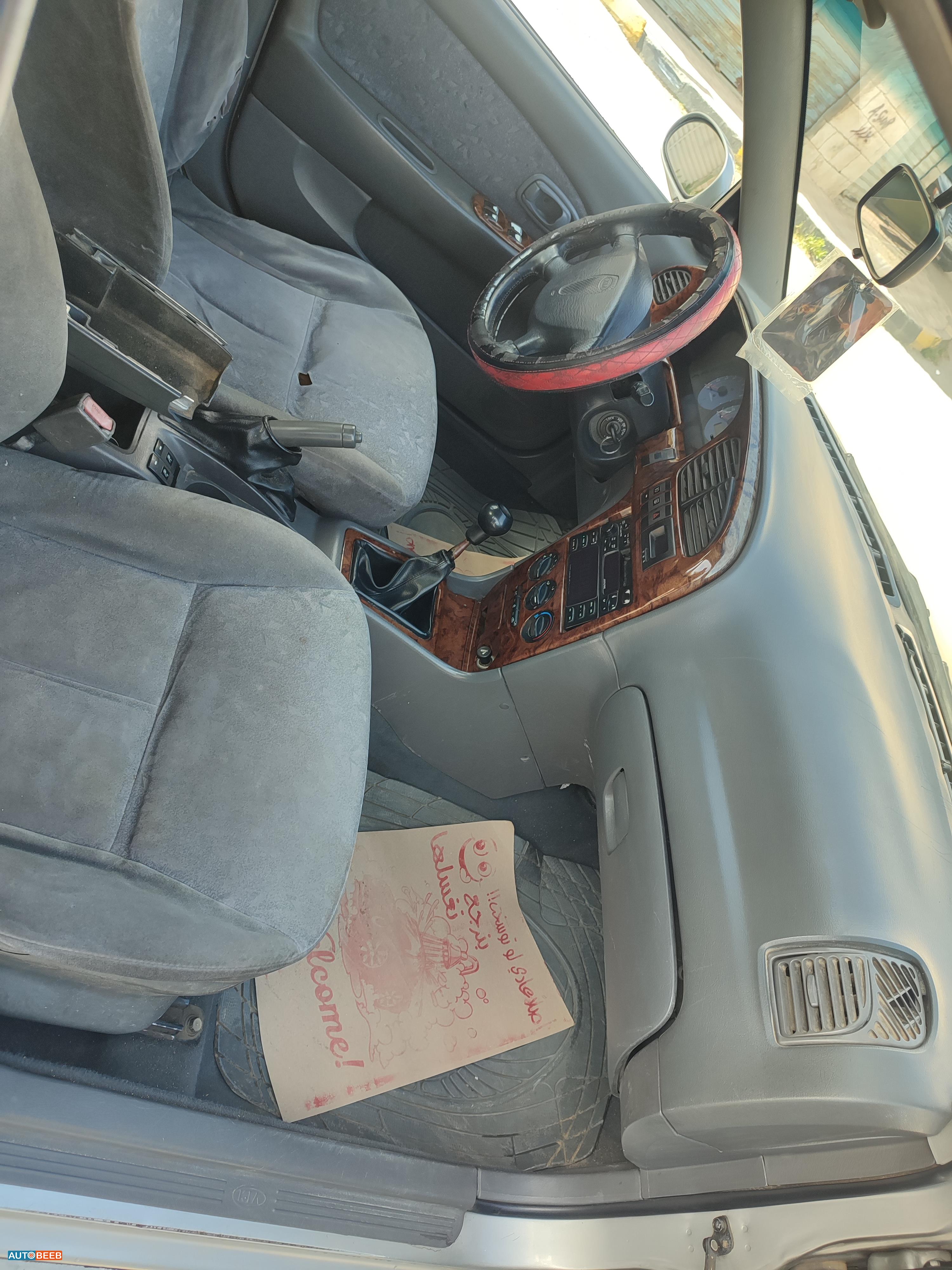 كيا سبكترا 2000