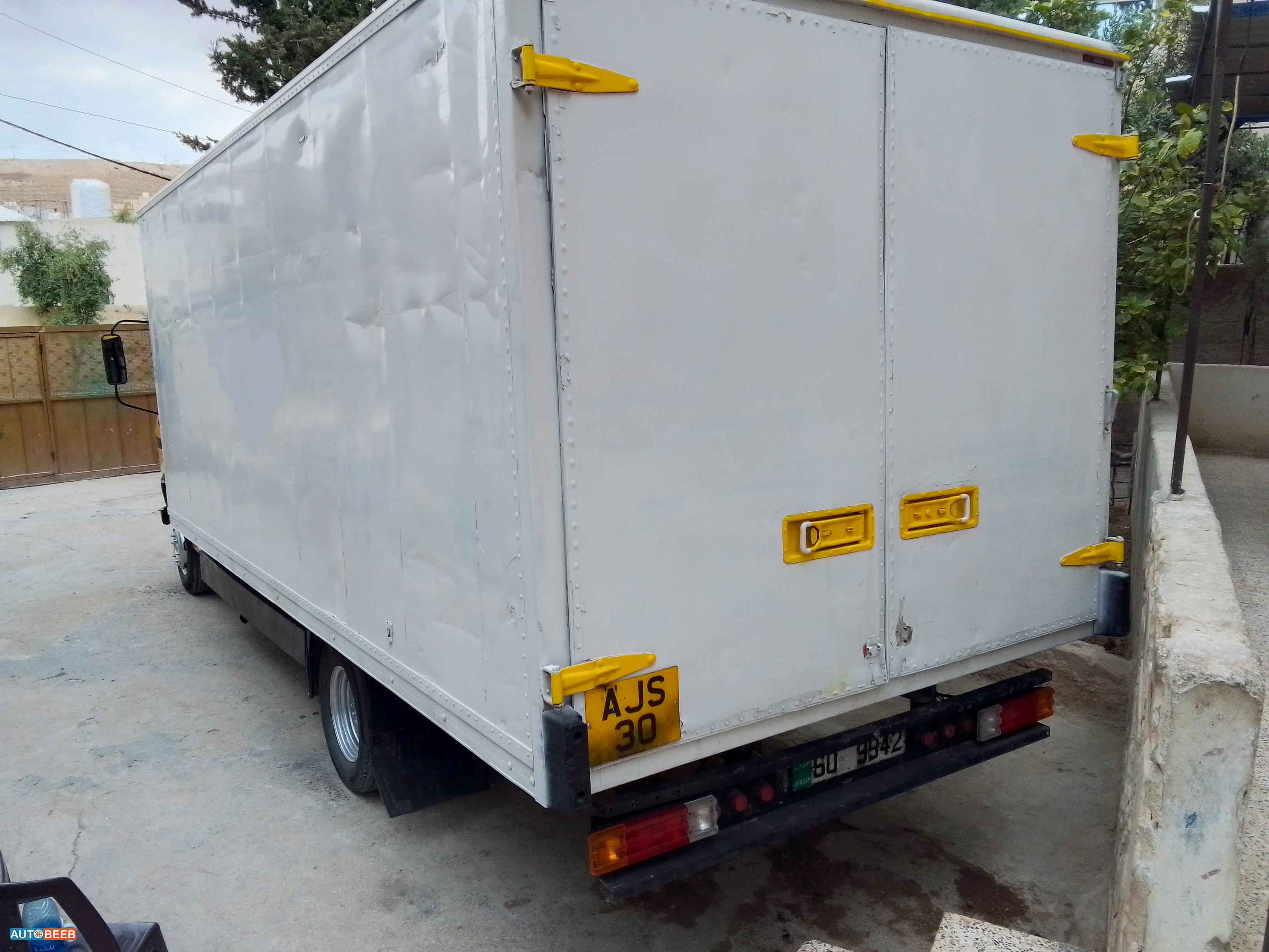 Box Mercedes Benz 1982