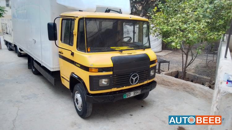 Box Mercedes Benz 1982