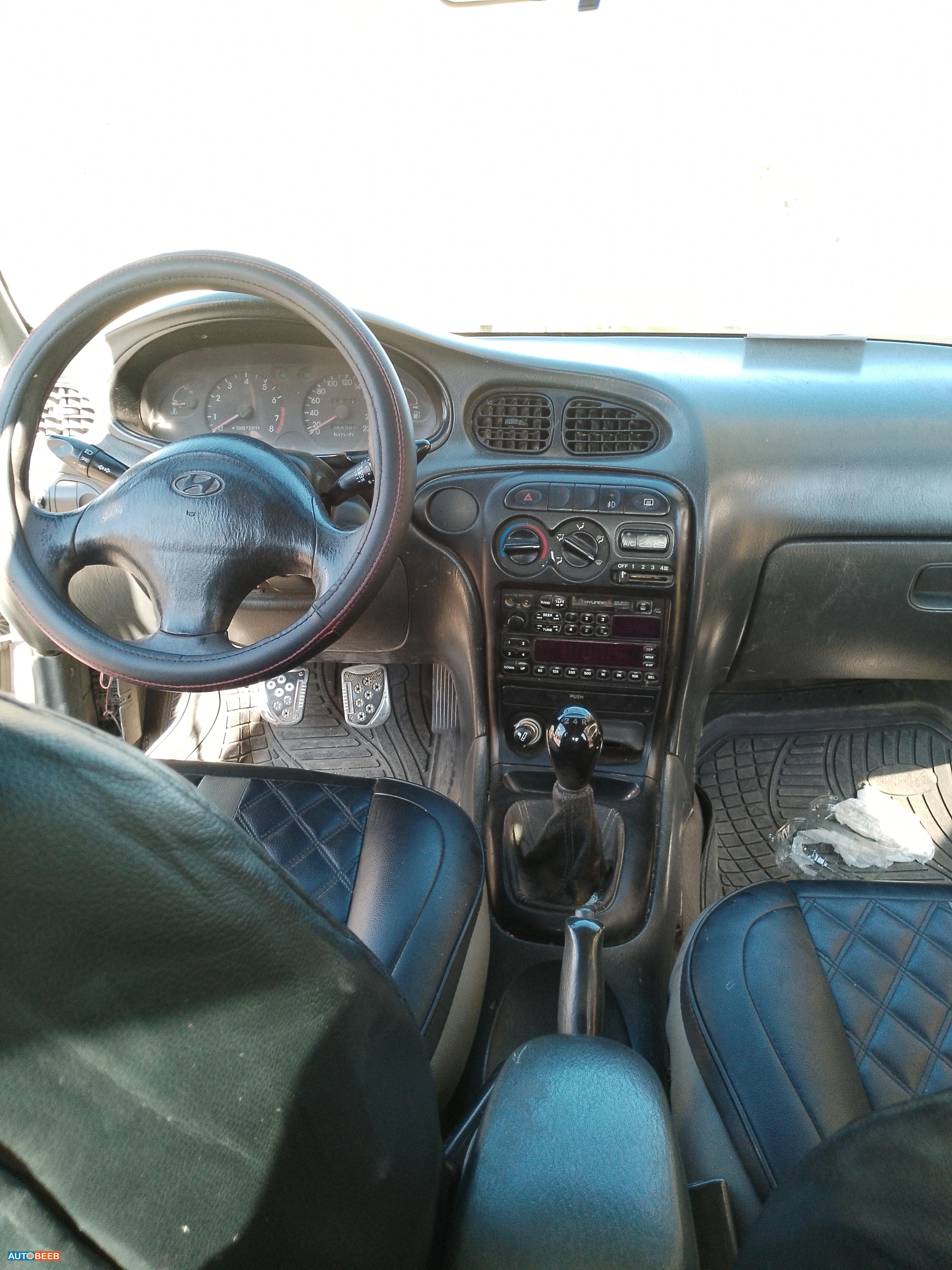 هيونداي افانتي 1997