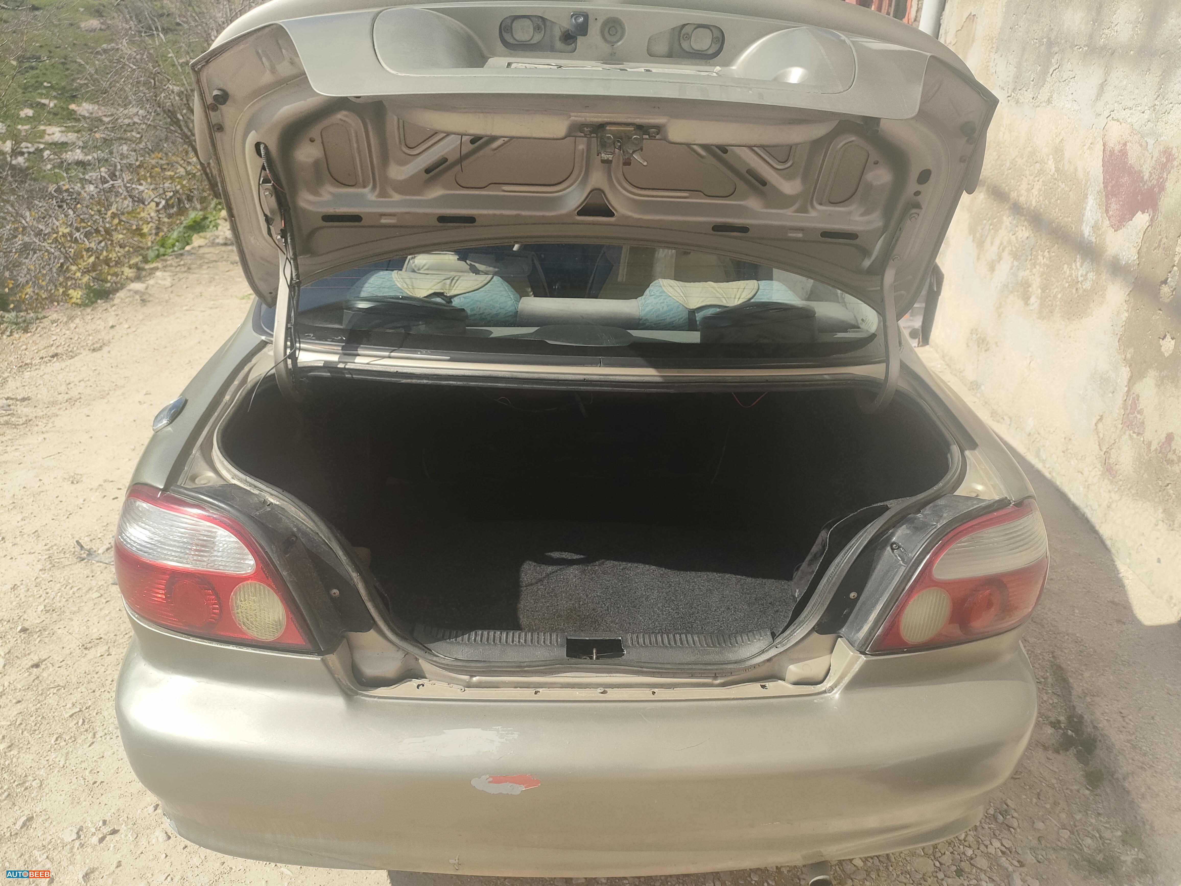 كيا سيفيا 1998