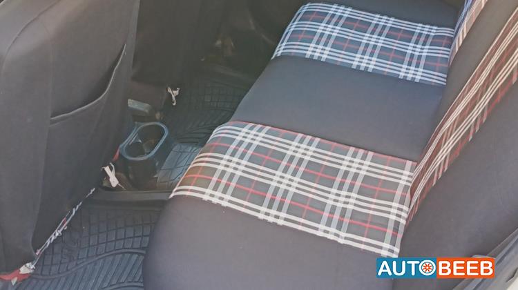 Daihatsu Sirion 2012