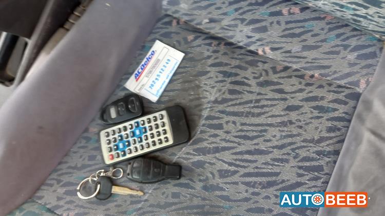 كيا سيفيا 1999