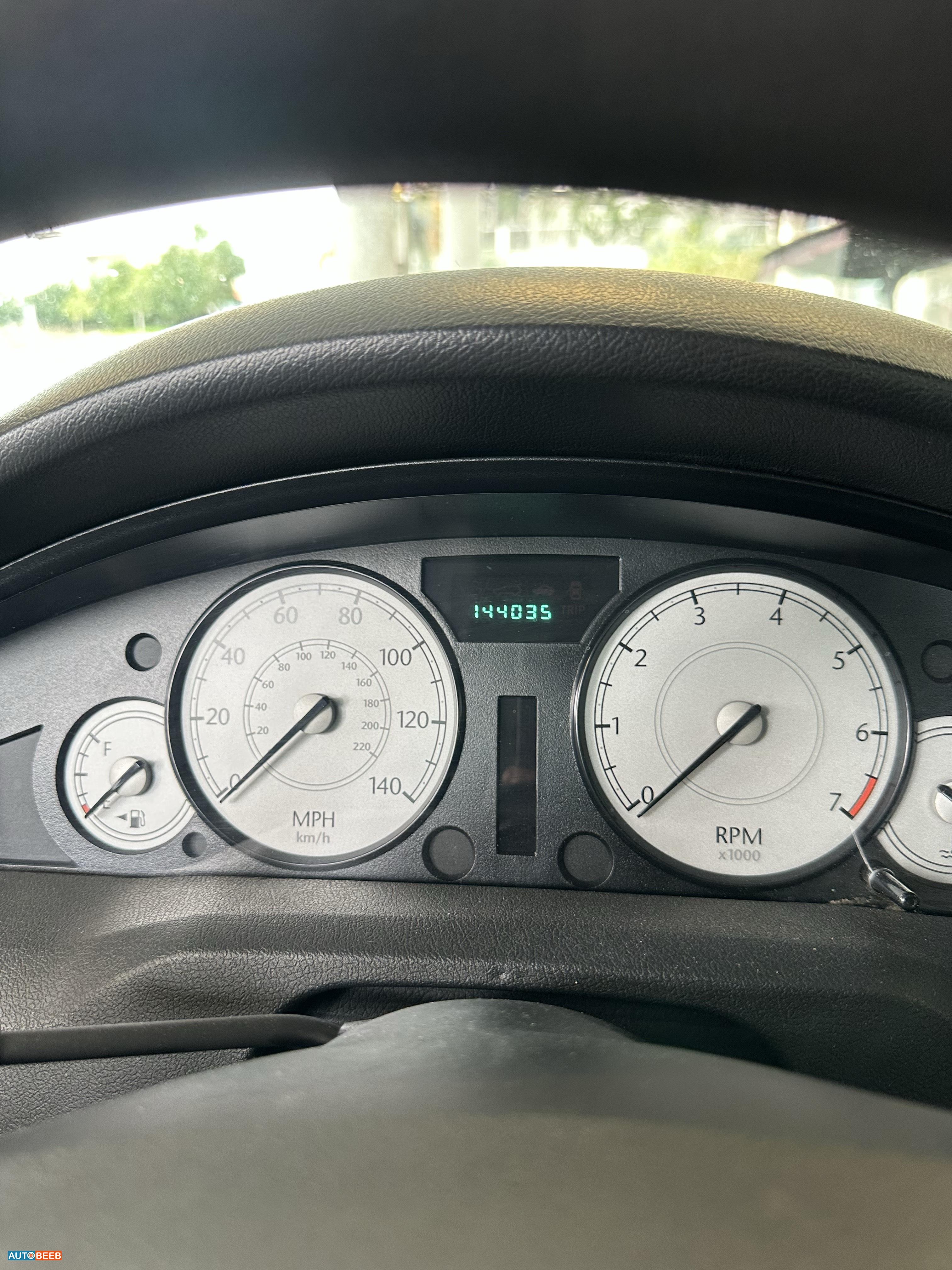 كرايسلر 300 سي 2005