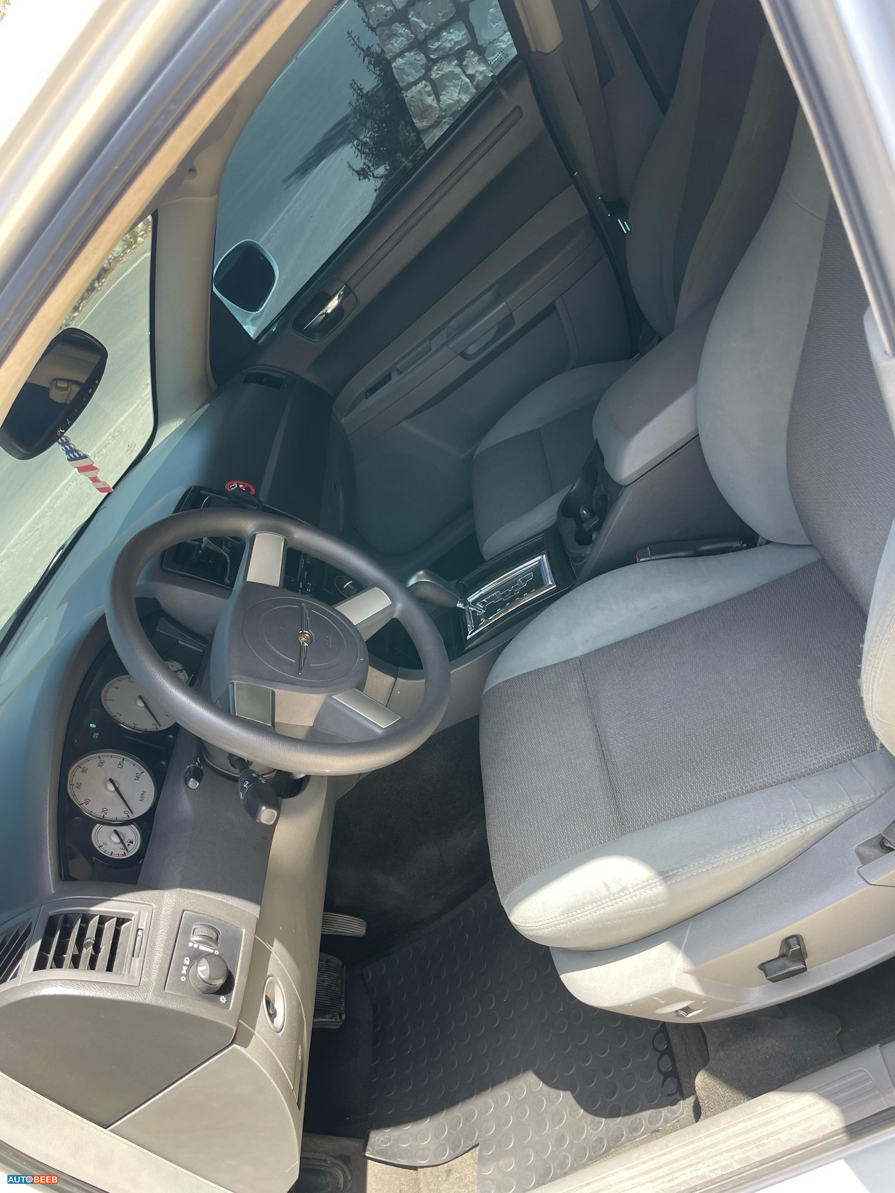 كرايسلر 300 سي 2005