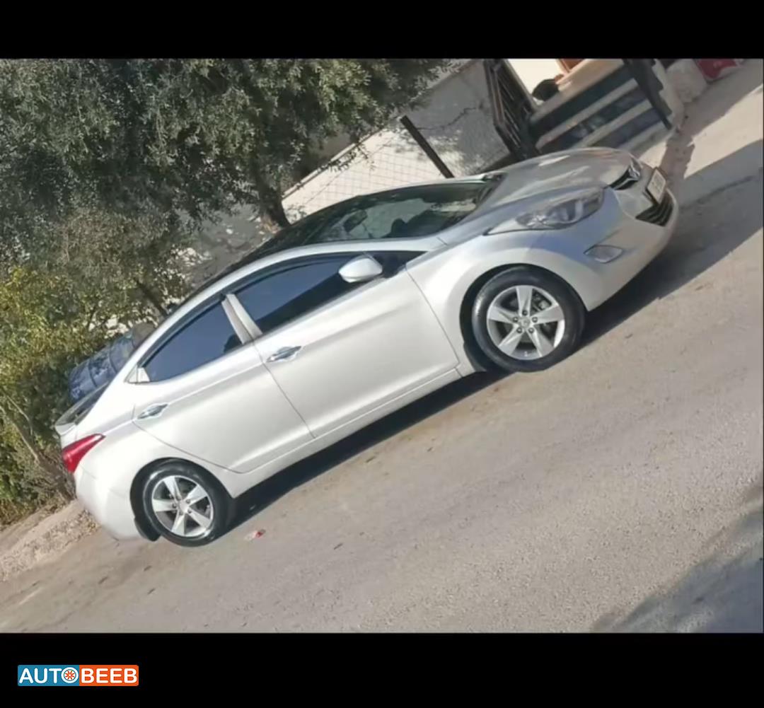 Hyundai Elantra 2013