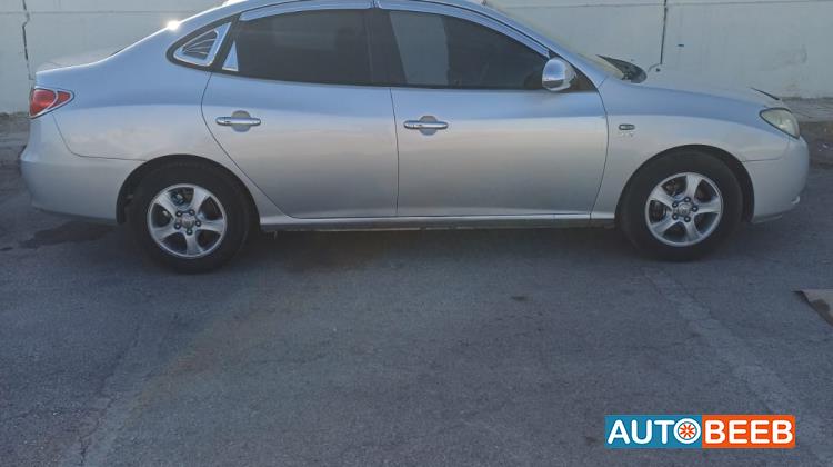 Hyundai Avante 2010