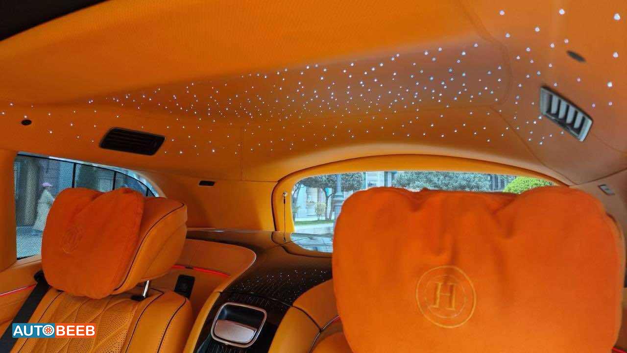 مرسيدس بنز مايباخ 2021