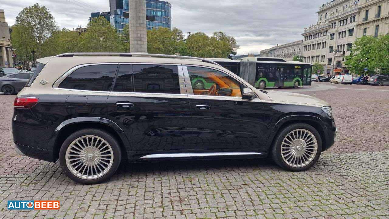 مرسيدس بنز مايباخ 2021