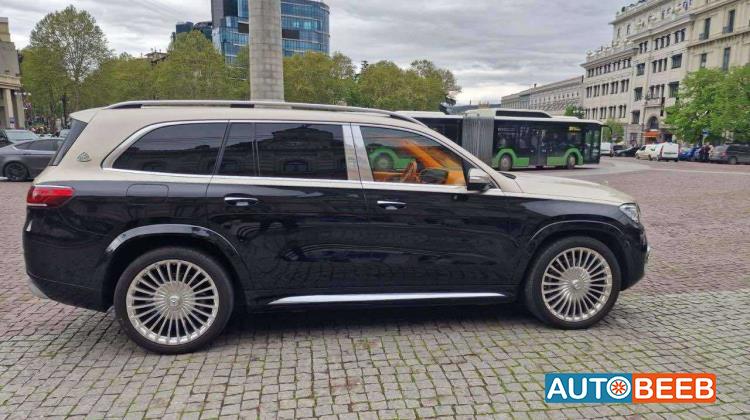 مرسيدس بنز مايباخ 2021