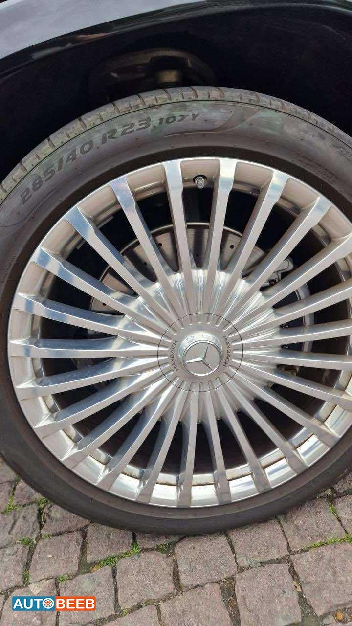 مرسيدس بنز مايباخ 2021