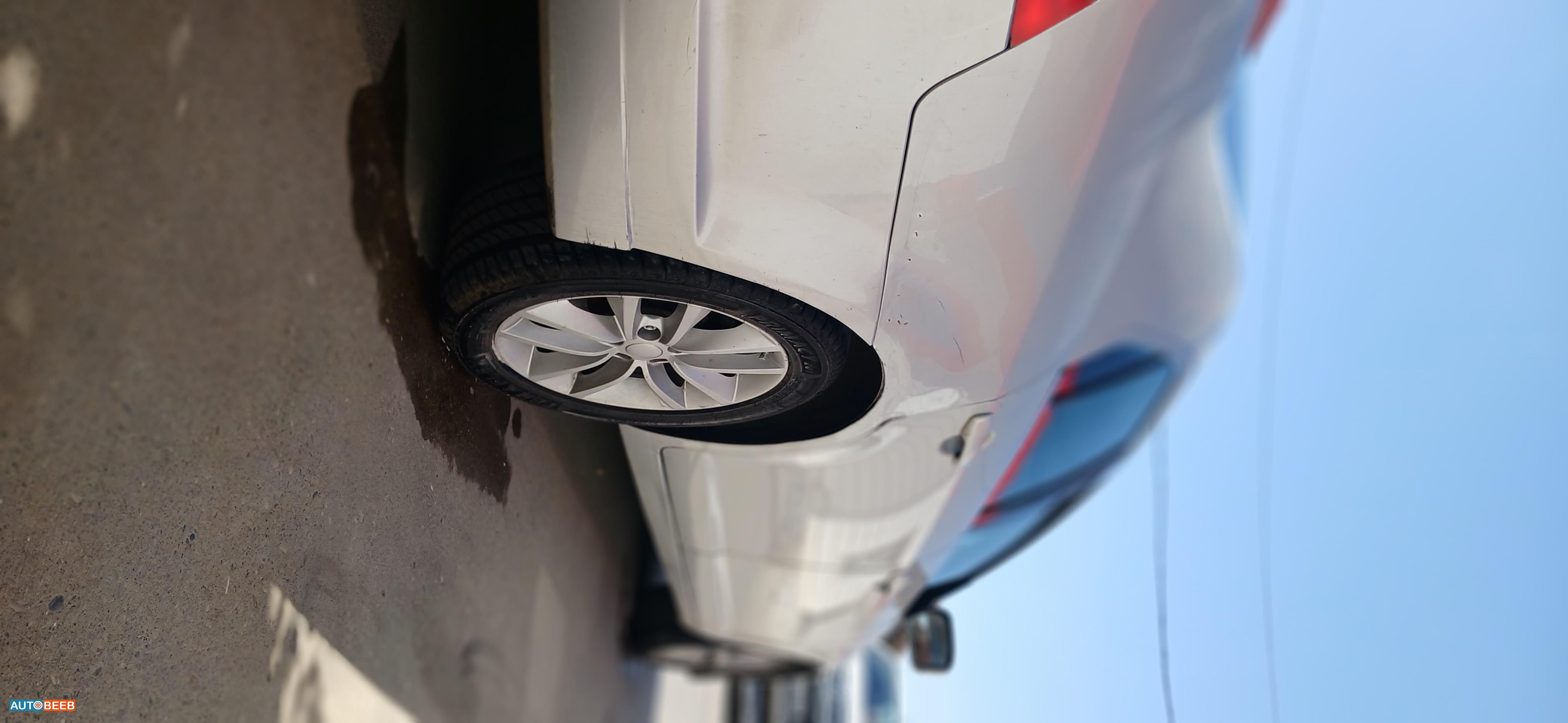 فورد فيوجن 2010