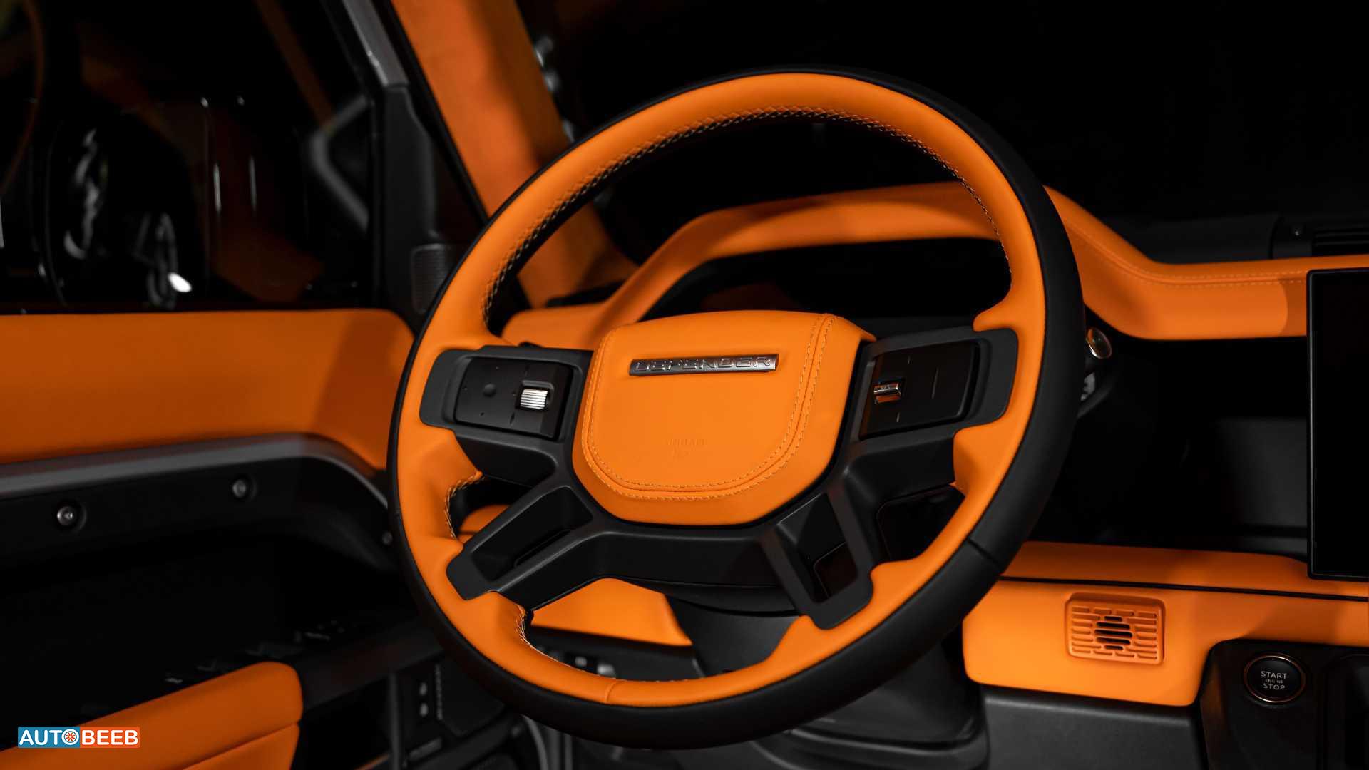 Land Rover Defender 2024