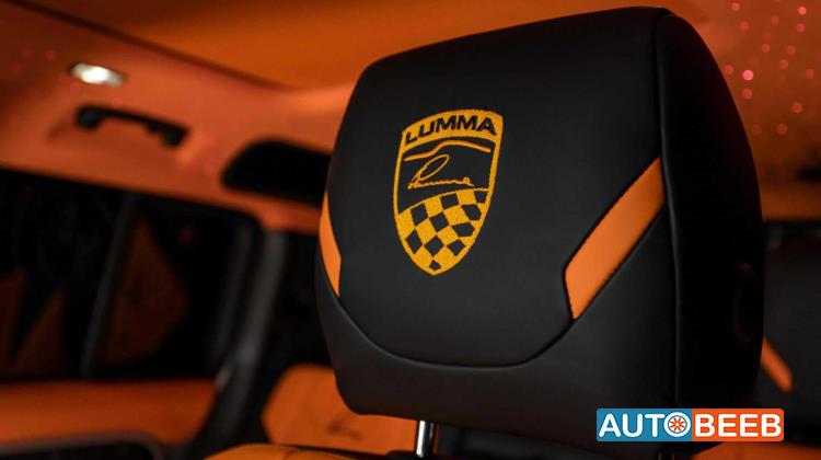 Land Rover Defender 2024