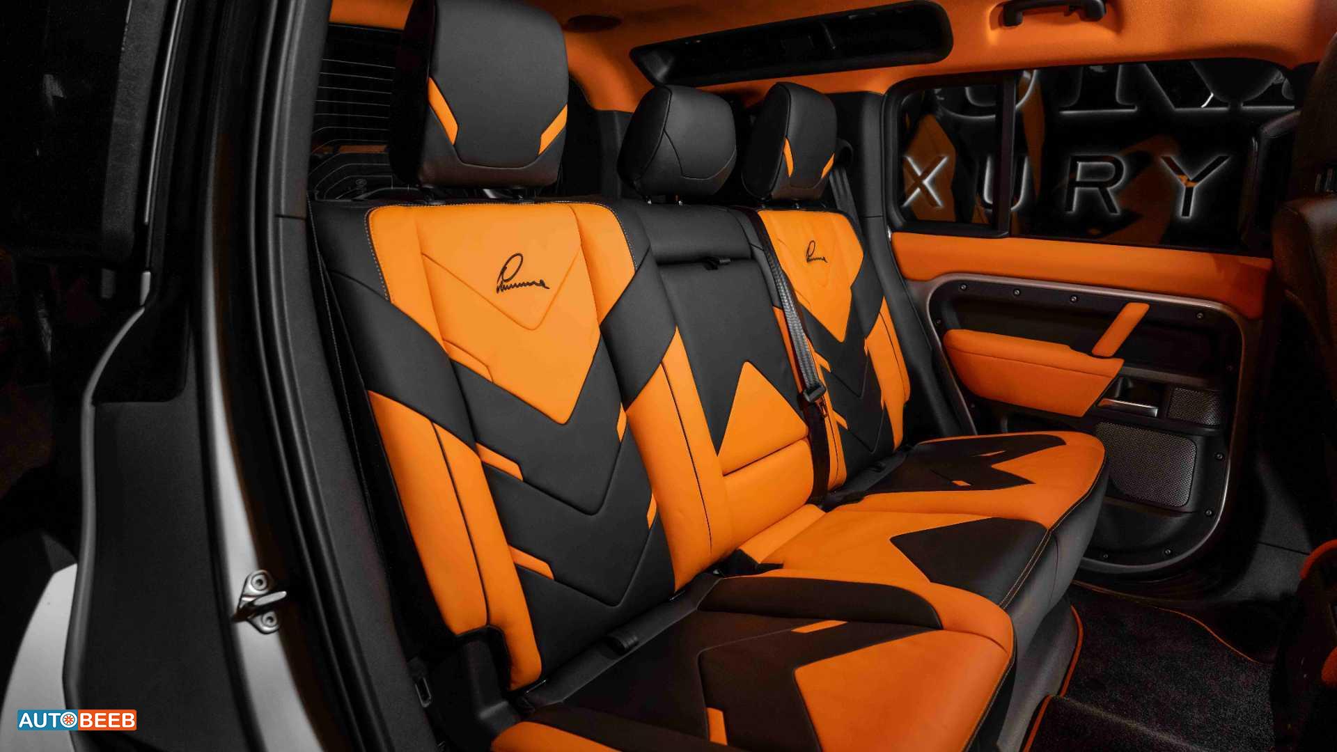 Land Rover Defender 2024