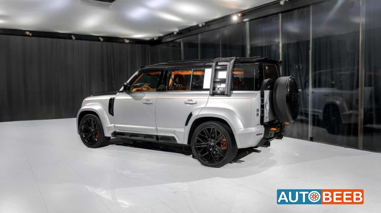 Land Rover Defender 2024
