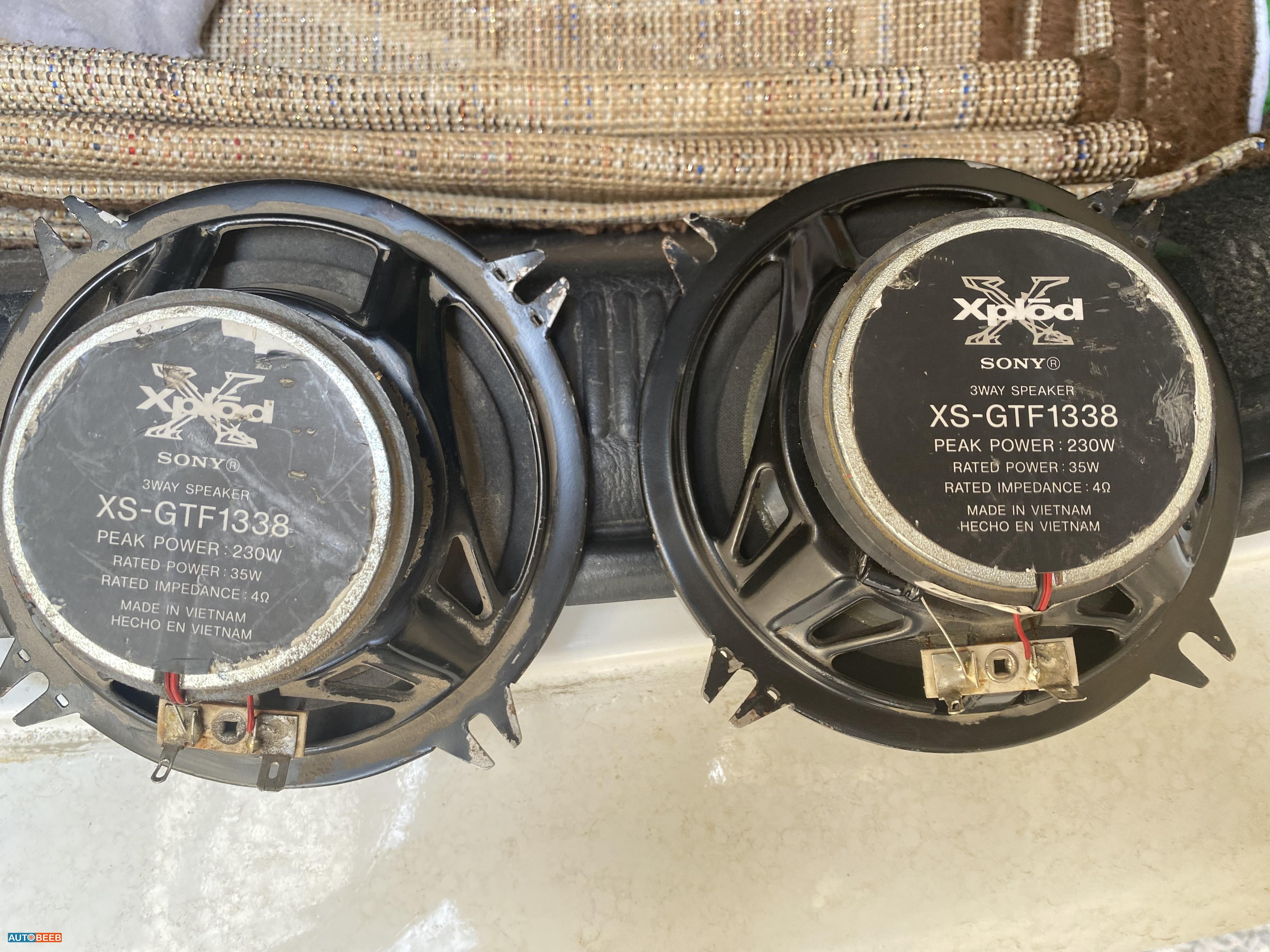 سماعات سوني اصلي ونقله شل وبطانه الغطا ل اكس دي 2005 للبيع او للبدل ع 