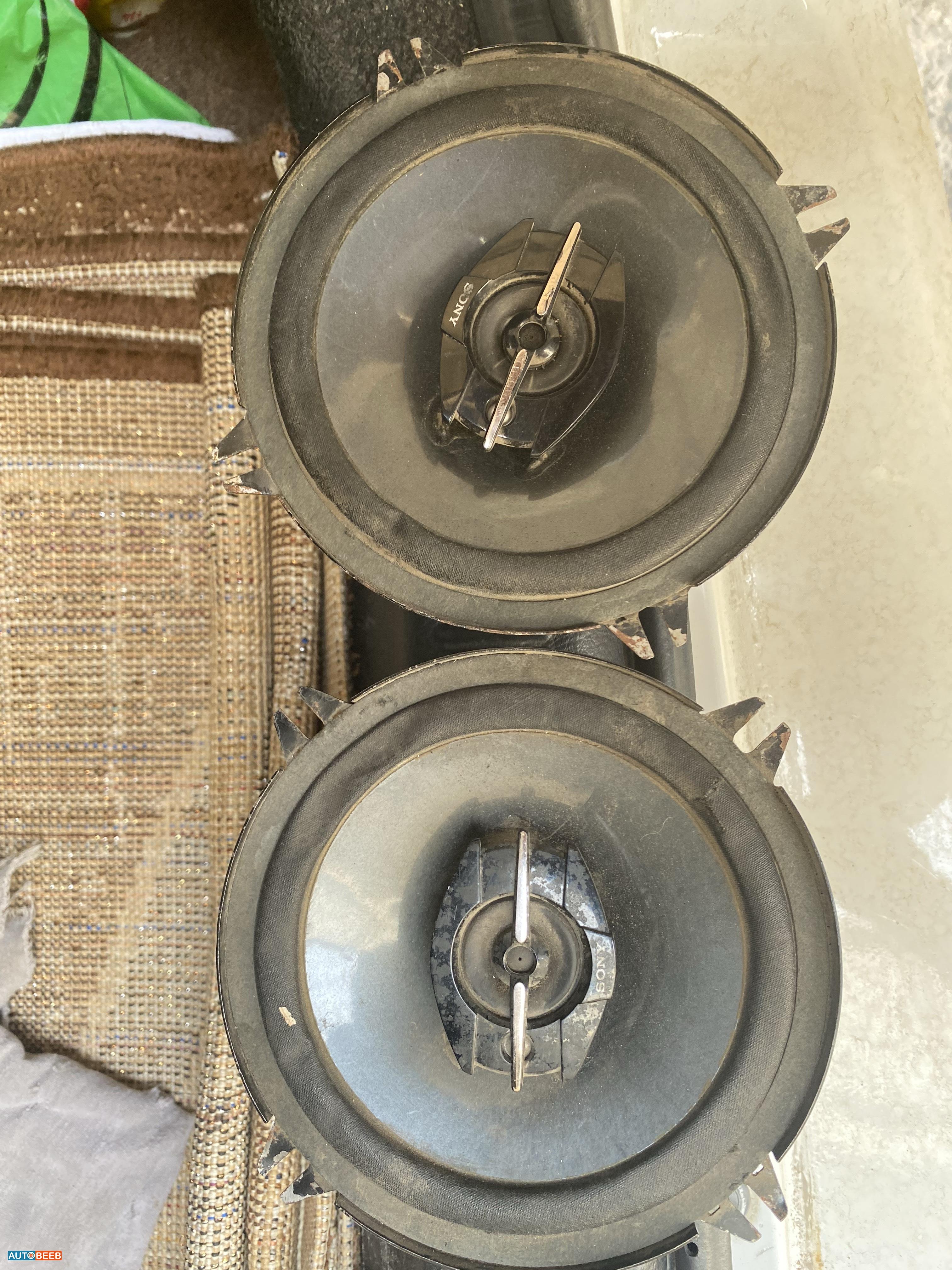 سماعات سوني اصلي ونقله شل وبطانه الغطا ل اكس دي 2005 للبيع او للبدل ع 