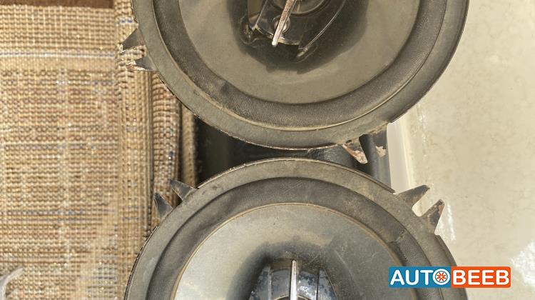 سماعات سوني اصلي ونقله شل وبطانه الغطا ل اكس دي 2005 للبيع او للبدل ع 