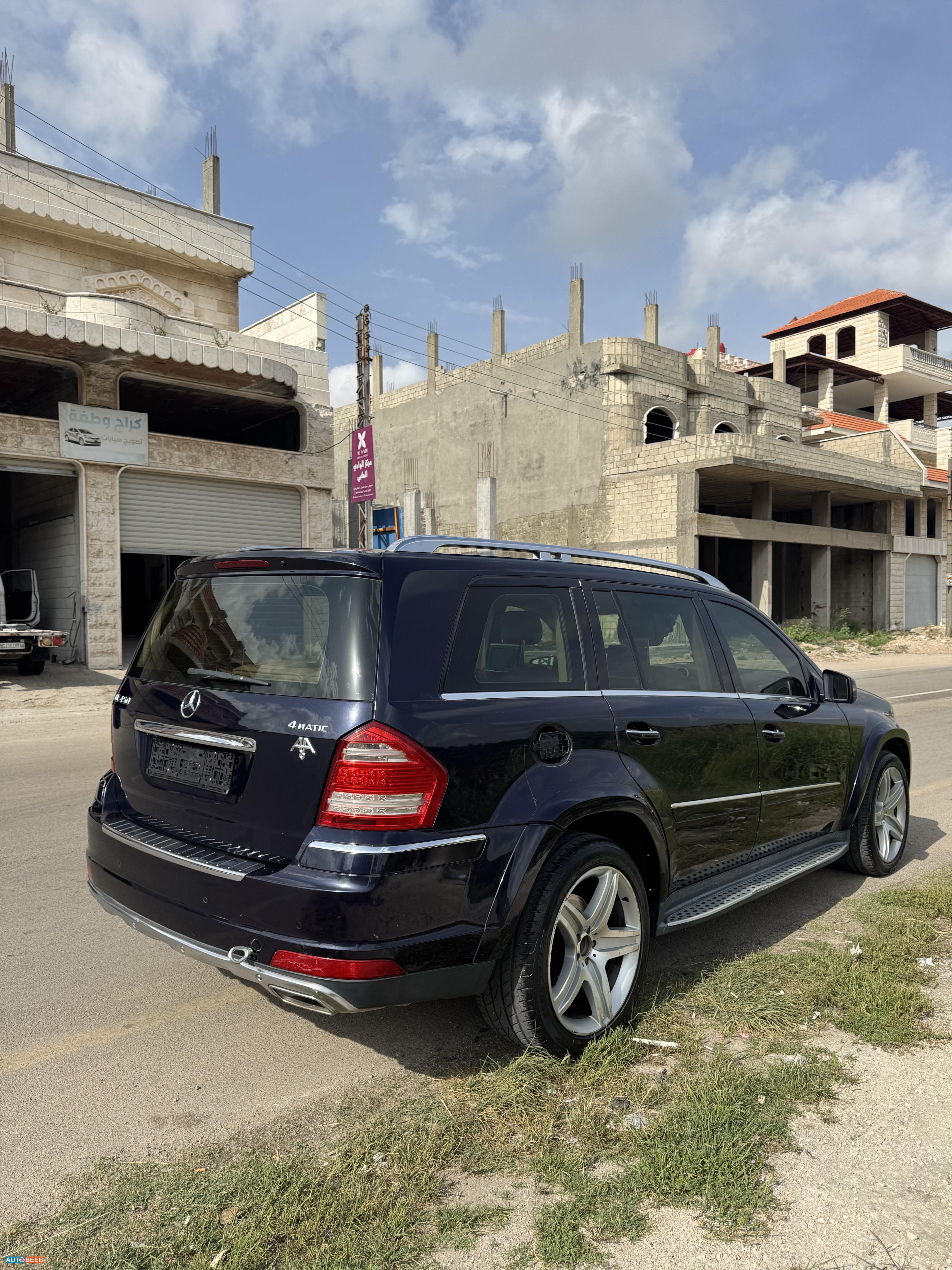 Mercedes Benz GL450 2011