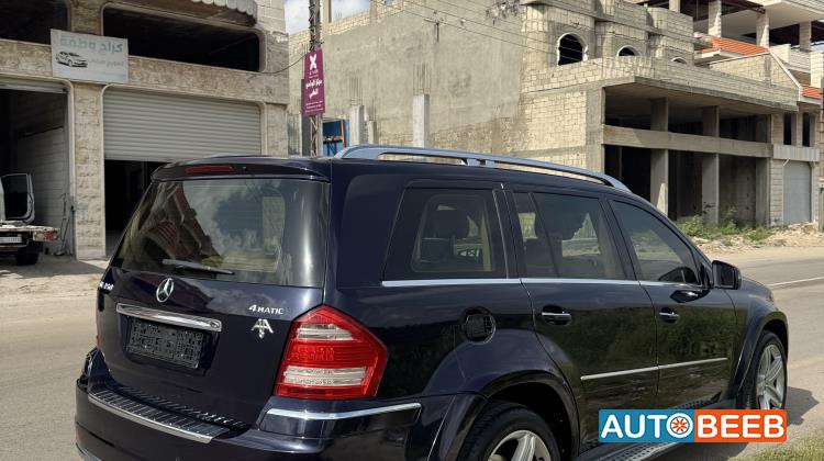 Mercedes Benz GL450 2011