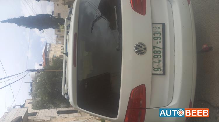 Volkswagen  2011