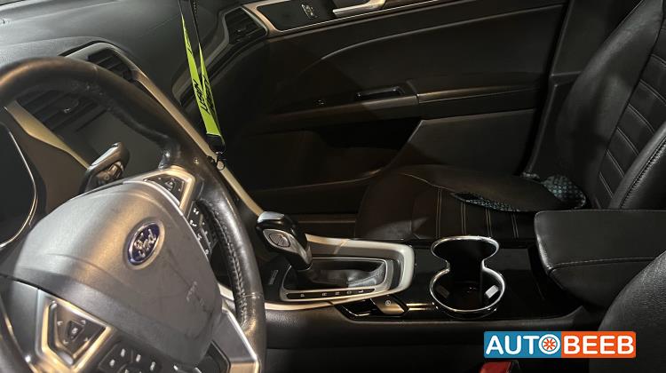 Ford Fusion 2015
