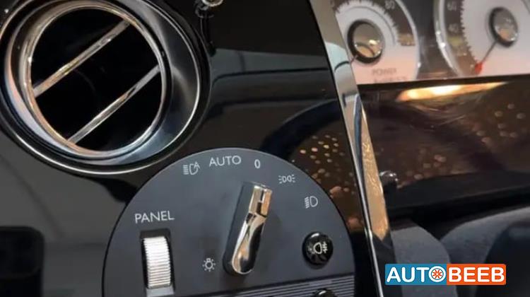 Rolls Royce Phantom 2015