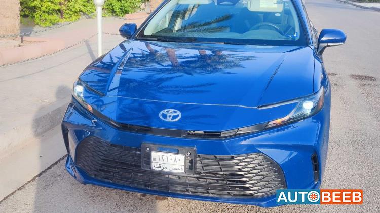 Toyota Camry 2025
